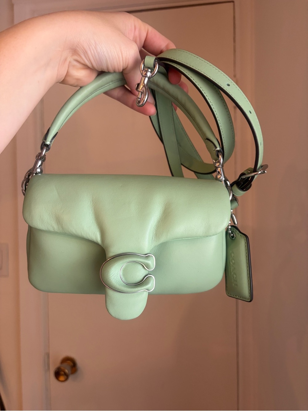 Coach pillow Tabby 18 Shoulder Bag in Pistachio - Picture 11 of 14
